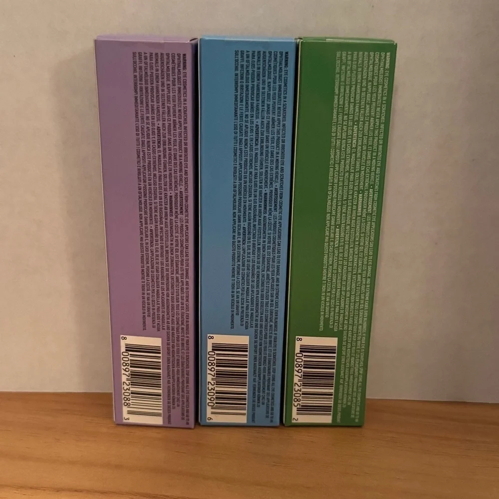 3 NYX Professional Makeup Vivid Bright Matte Liquid Eyeliners